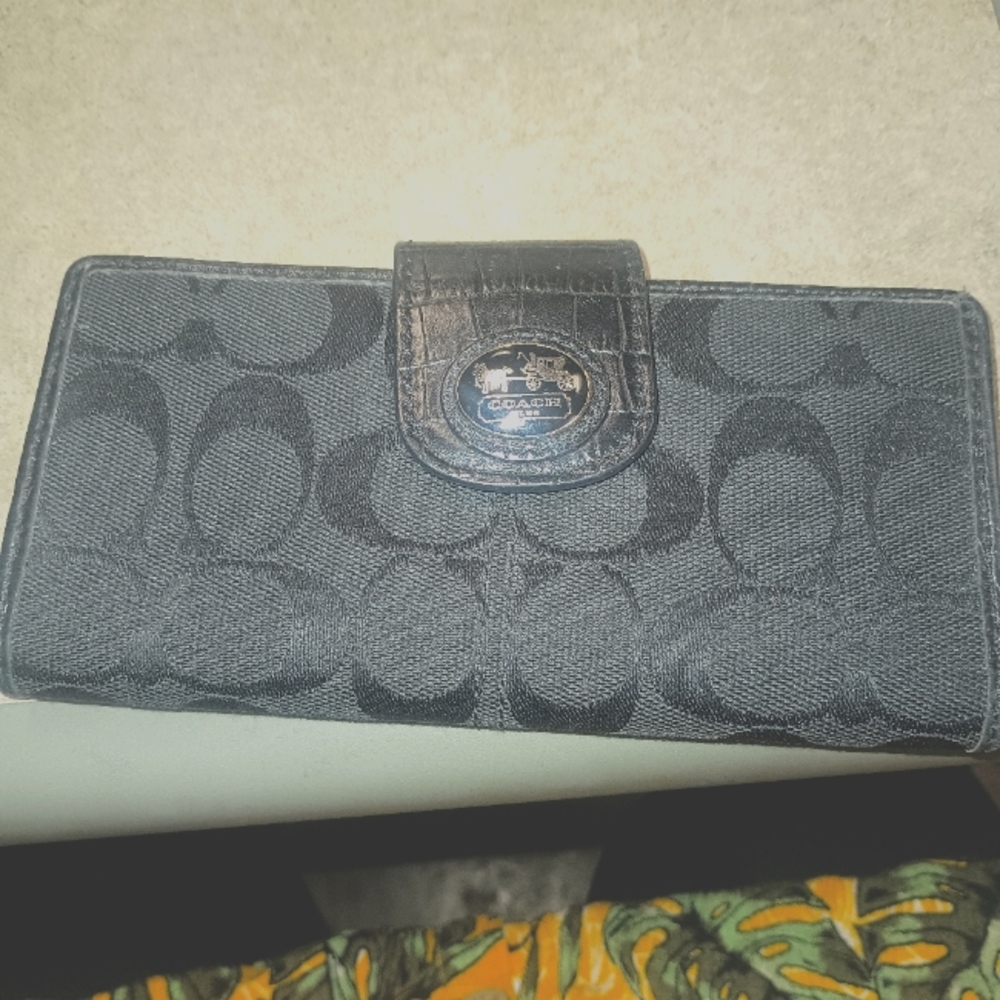 Coach poppy wallet